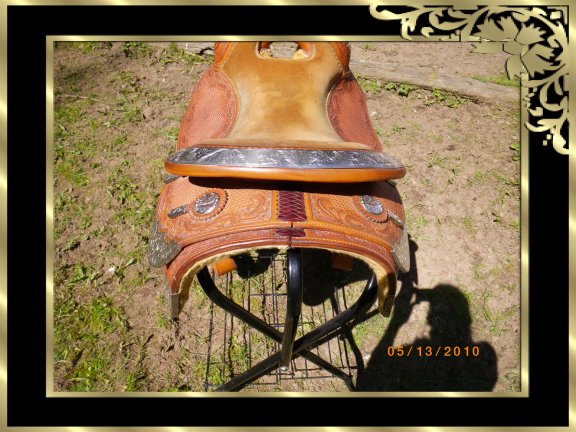 enlarge photo